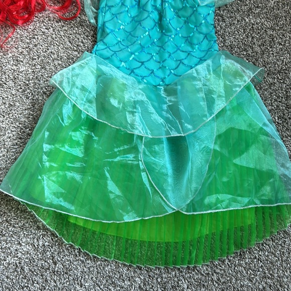 4T toddler girl Little Mermaid Ariel costume with red wig - Picture 10 of 10